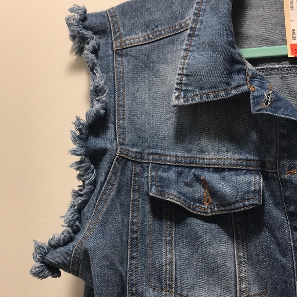 Distressed denim vest - Picture 2 of 3
